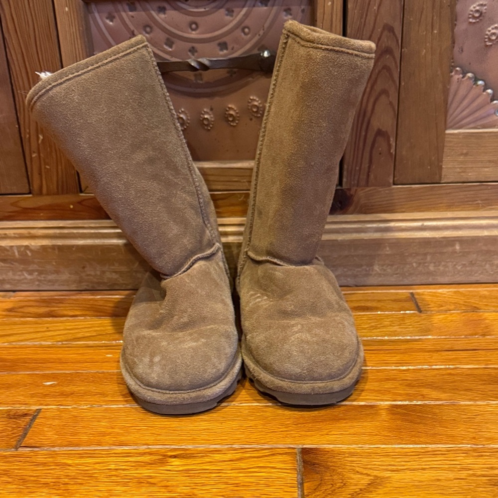 BearPaw Tan Winter Boots